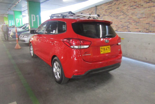 Imagen 5 de 15 de Kia Carens Suv Ex 2015