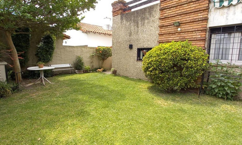 Chalet En Castelar Norte - Muy Buen Estado