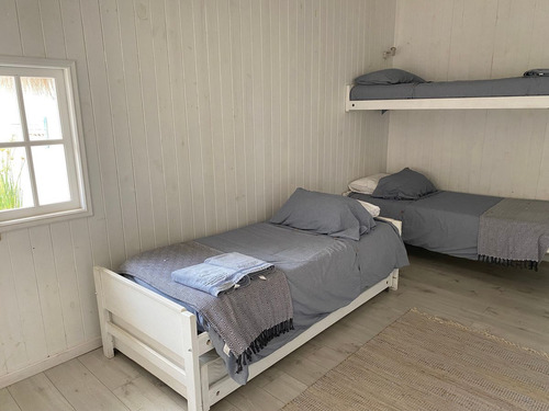 Cómoda Y Agradable Casa A Pasos De La Playa En Lag...