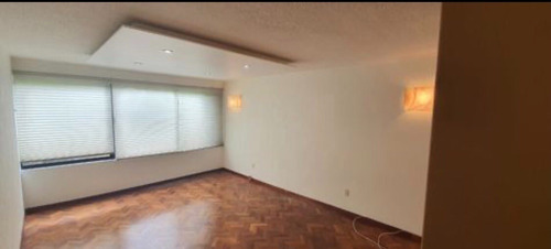 Imagen 4 de 8 de Lujosa E Impecable Casa