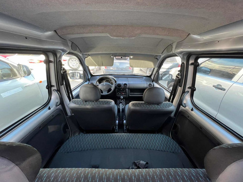 Imagen 13 de 15 de Renault Kangoo 1.6 Furgon Ph3 Confort 2016