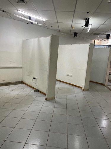 Imagen 4 de 7 de Vende Local Comercial En El Centro Comercial Caroní Plaza Alta Vista Puerto Ordaz