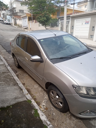 Renault Logan 1.6 Dynamique Hi-power Easy-r 4p