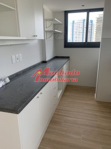 Imagen 7 de 12 de Venta De Apartamento De Dos Dormitorios En Punta Del Este