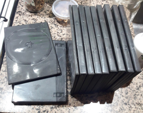 Cajas Plasticas Dvd , 9 + 2 Finitas (una Doble) Usadas!