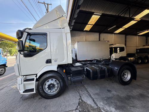 Volvo/ Vm 330 4x2 2018 Cab Leito Ar Condicionado Automatico