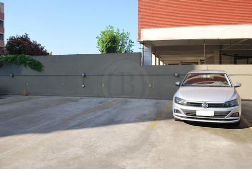 Imagen 7 de 13 de Bustamante Prop Tigre Centro 11007 Cochera Venta
