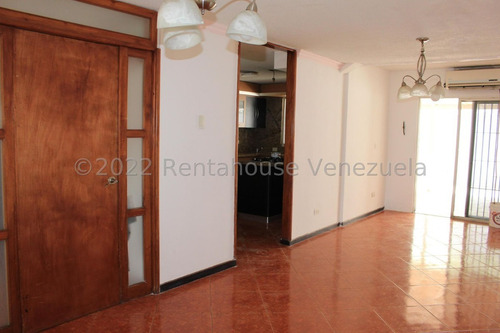 Imagen 2 de 16 de Townhouse En Alquiler En Terrazas De Buenaventura Mls#23-3776 Mj