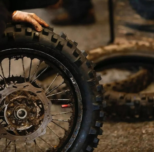 Par De Pneu Borilli Soft 7 Days 90/100-21 + 140/80-18 Enduro
