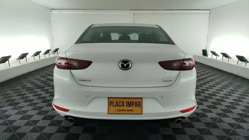 Mazda 3 GRAND TOURING MHEV