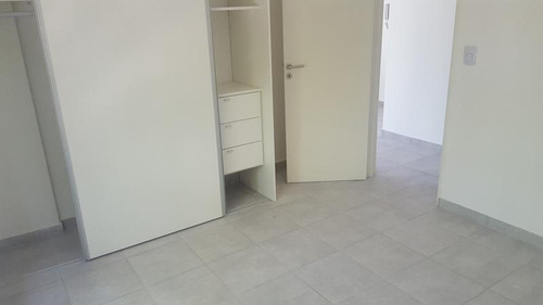 Venta De Departamento 2 Ambientes A Estrenar A Pasos De La Estación De José Mármol.