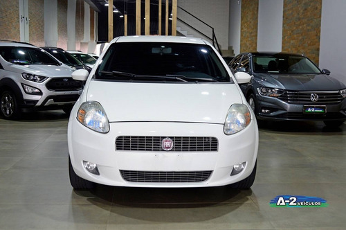 Fiat Punto 1.8 Essence 16v Flex 4p Automatizado