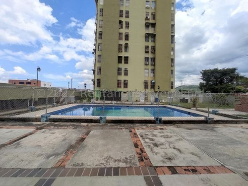 Imagen 22 de 23 de Apartamento En Venta Urb. San Pablo Lc#23-3027