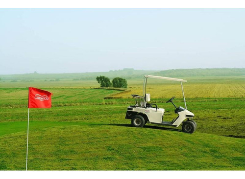 Laguna Del Golf, Barrio Abierto Con Servicios Opcionales