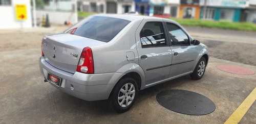 Renault Logan Authentique Hi-flex 1.0 4p 2009