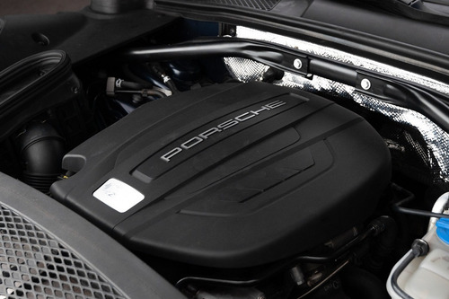 2015 Porsche Macan 2.0
