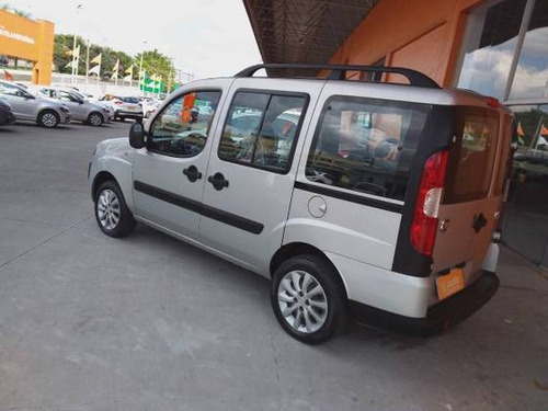 Imagem 6 de 9 de Fiat Doblò 1.8 Mpi Essence 7l 16v Flex 4p Manual