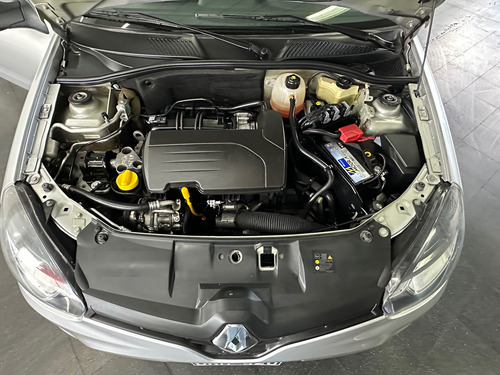 Renault Clio 1.2 Mio Confort Plus Abs Abcp