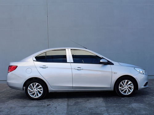 Imagen 6 de 14 de Chevrolet Aveo Lt At 2020
