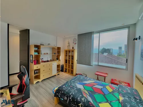Hermosa Casa Con Energía Solar En Una Ubicación ...(mls#253904)