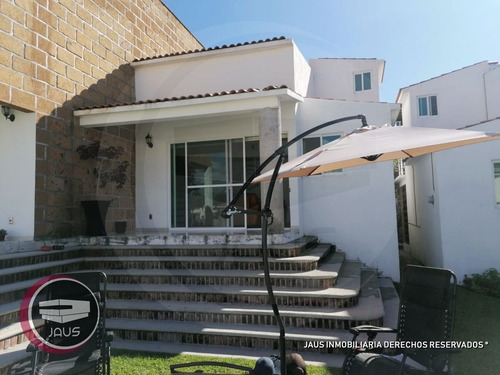 Imagen 2 de 19 de Propiedad En Venta