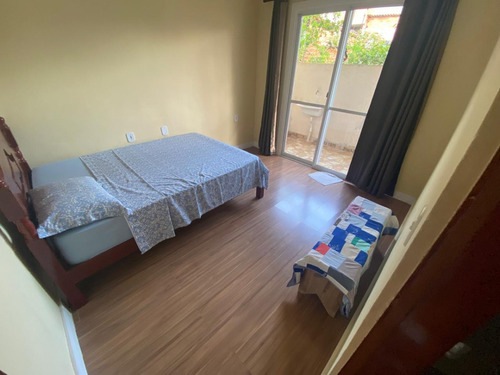 Casa Sobrado Com Excelente Espaço E Conforto