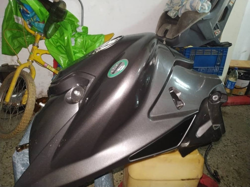 Imagen 5 de 6 de Benelli 899 Trek Repuestos