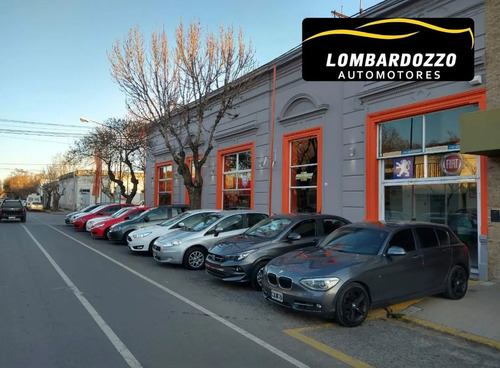 Renault Clio 1.2 Mío Authentique Pack Look