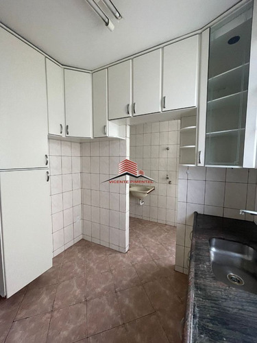 Imagem 7 de 12 de Apto 3 Quartos, 1 Suíte, 2 Vagas De Garagem, Bairro Camargos - 815