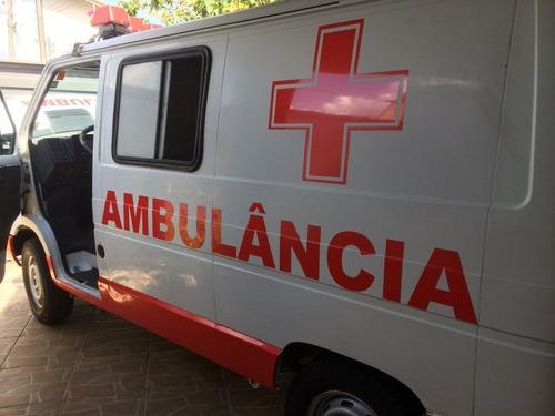 Imagem 3 de 15 de Chevrolet Tráfic Ambulância 2,2 Gasolina