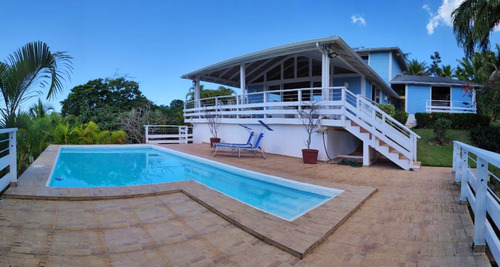 Villa Con Amplio Terreno En Venta En Rio San Juan