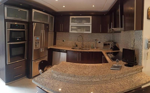 Imagen 14 de 16 de Yosmar & Fernando Venden Townhouse En Trigal Norte, Res. Monte Plata. Lemth - 163 Solo Clientes