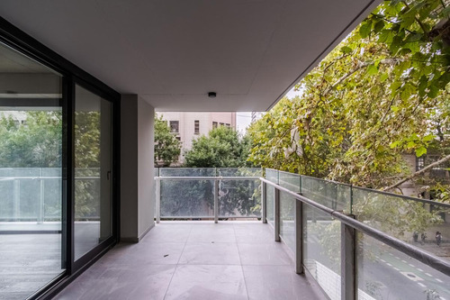 Tres Ambientes En Venta En El Piso 6 Con Cochera. Quartier Del Bajo. Torre 2