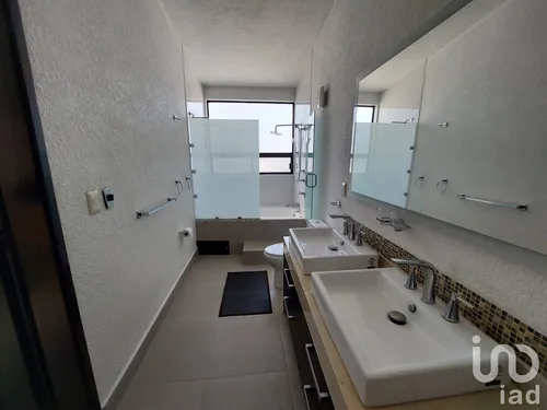 Venta Casa 5 Ambientes Jurica