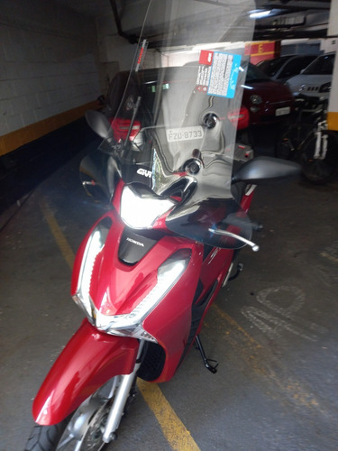 Moto Honda Shi 150