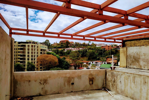 Venta De Town House En La Tahona
