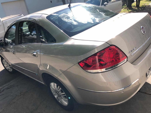 Fiat Linea 1.8 Essence 130cv Dualogic 2011