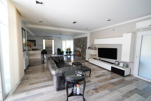 Imagen 18 de 30 de Venta Casa Minimalista C/ Parque 4.200mt. Parque Leloir