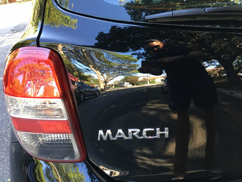 Nissan March 2012 1.6 Sr 5p