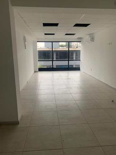 Alquiler De Oficina En Parque Leloir (174m2)
