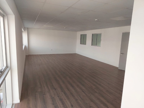 Arriendo Bodega Como Nueva En Condominio Muy Seguro