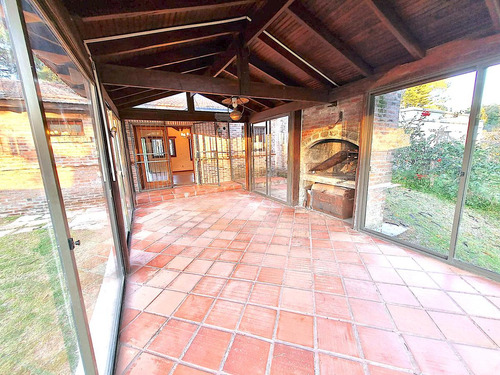 Venta Casa 3 Dormitorios Piscina Barbacoa Se Vende Con Renta- El Pinar Canelones