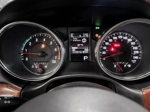 Jeep Grand Cherokee 4.7 Limited V8 4x2 Mt