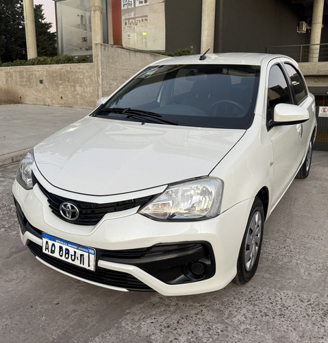 Toyota Etios 1.5 Xs