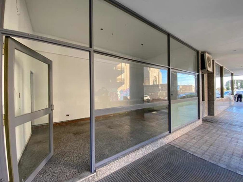 Imagen 1 de 5 de Local Para Oficinas/showroom