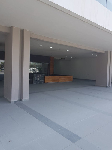 Imagen 6 de 26 de Oficinas En Nave 01, Proyecto De Usos Mixtos Oficina En Carr