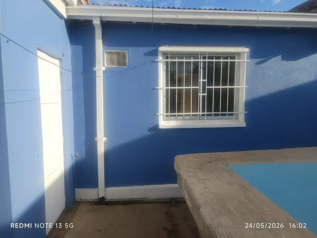 Imagen 4 de 12 de Casa Remodelada Y Repintada Con Jardín.