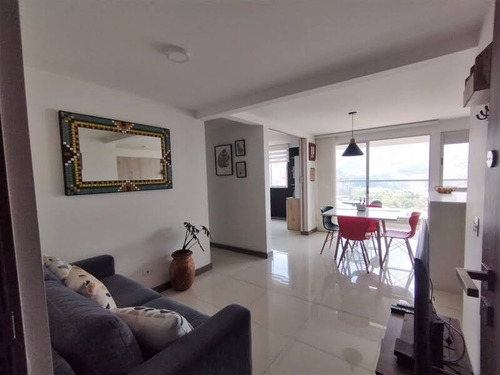 Apartamento En Arriendo Ubicado En Itaguí Sector Suramérica (23271).