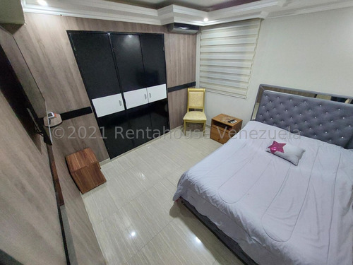 Imagen 13 de 27 de George #22-25605 Venta Exquisito Apartamento. Recién Remodelado Urb. Montalban Iii