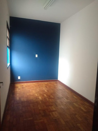 Imagem 7 de 10 de Sobrado Com Ponto Comercial Na Av Mais Movimentada De Caçapava - Pt0013